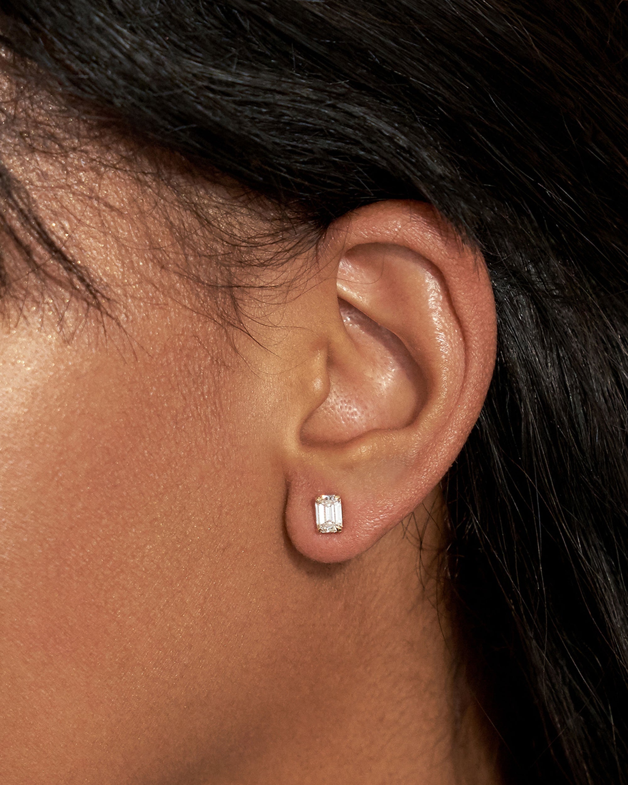 Linea Emerald Diamond Stud Earrings 14k