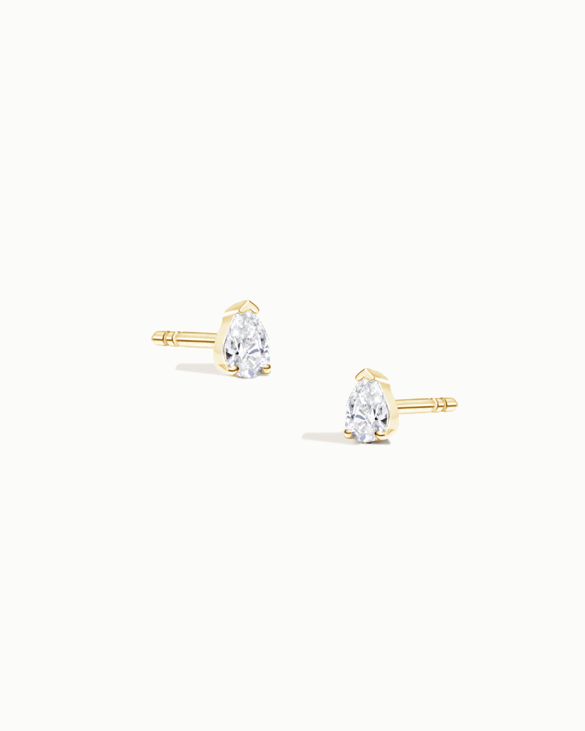 Linea Pear Diamond Stud Earrings 14k